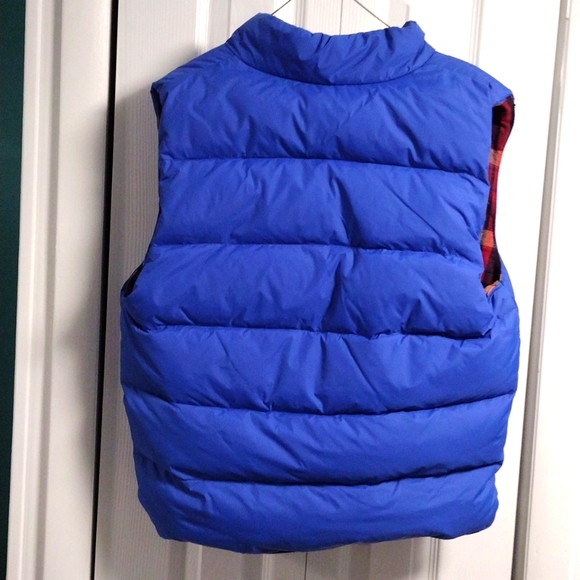 American Eagle Men's Medium Blue Down Vest Zipper & Buttons 2 outside pockets. - Picture 2 of 7